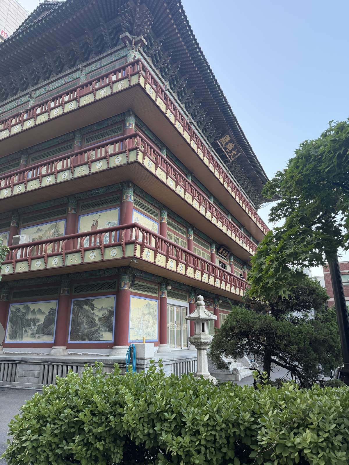 お寺の本堂